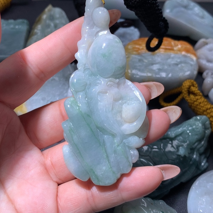 翡翠未镶嵌颈饰保真天然A货翡翠