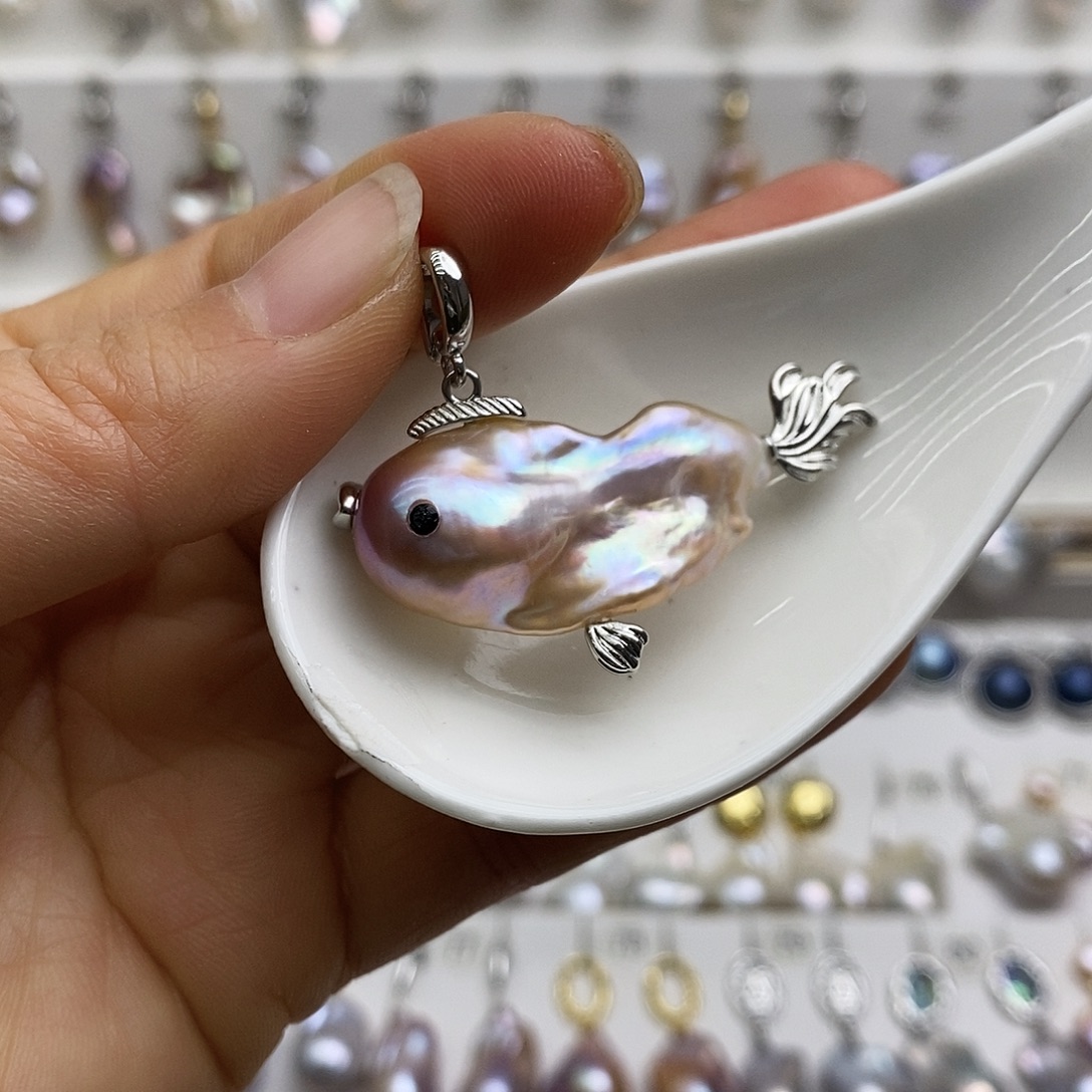 未镶嵌颈饰淡水珍珠