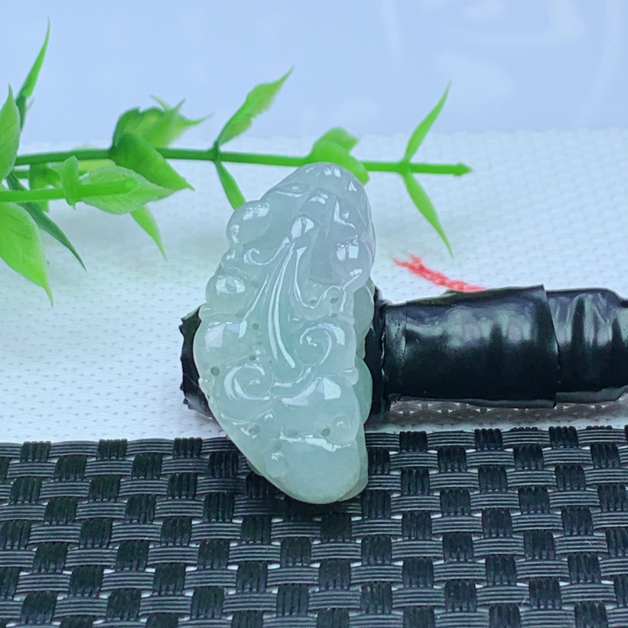 缅甸天然A货翡翠 水润貔貅吊坠 尺寸；36*17.2*12.9mm