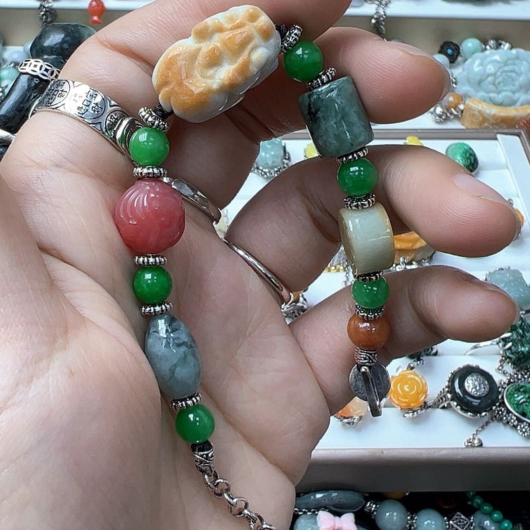 翡翠戒指未镶嵌炸