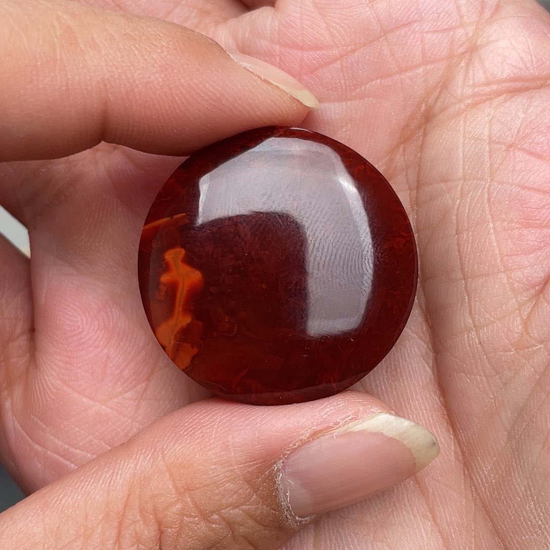 南红玛瑙吊坠未镶嵌