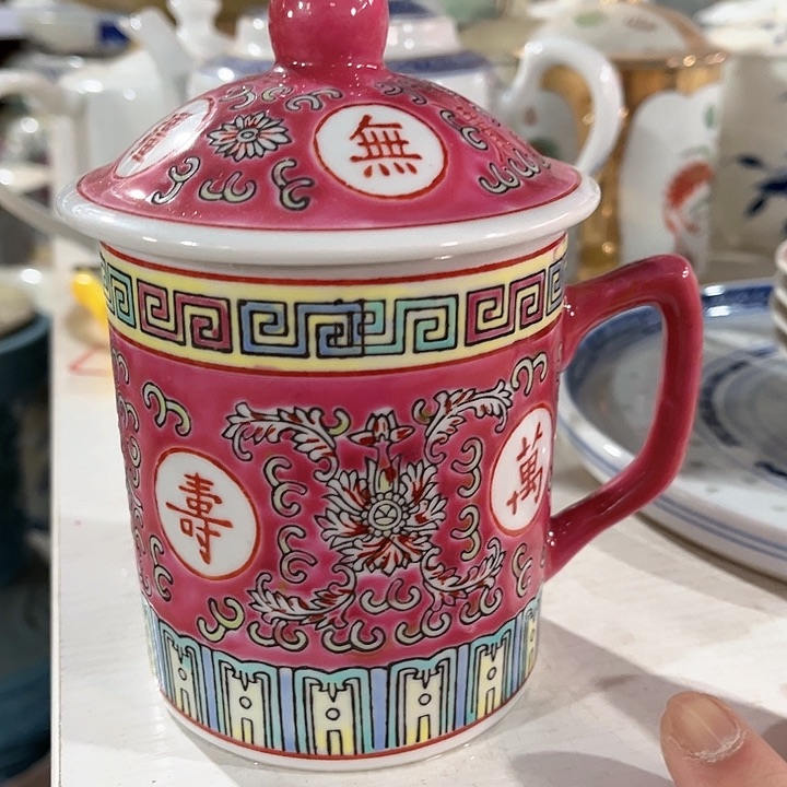 瓷片景德镇陶瓷杯子。