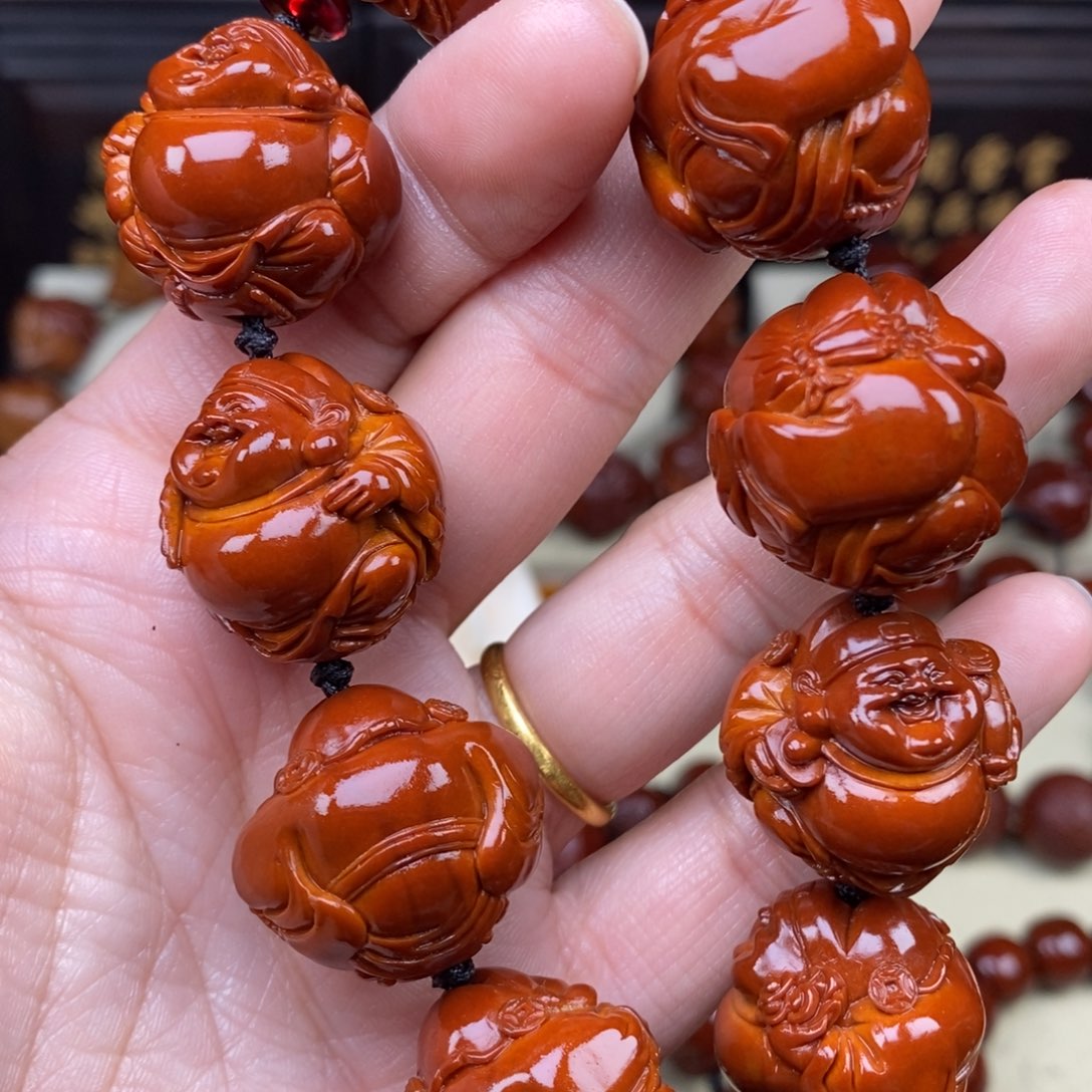 百***件橄榄核吊坠八宝财神