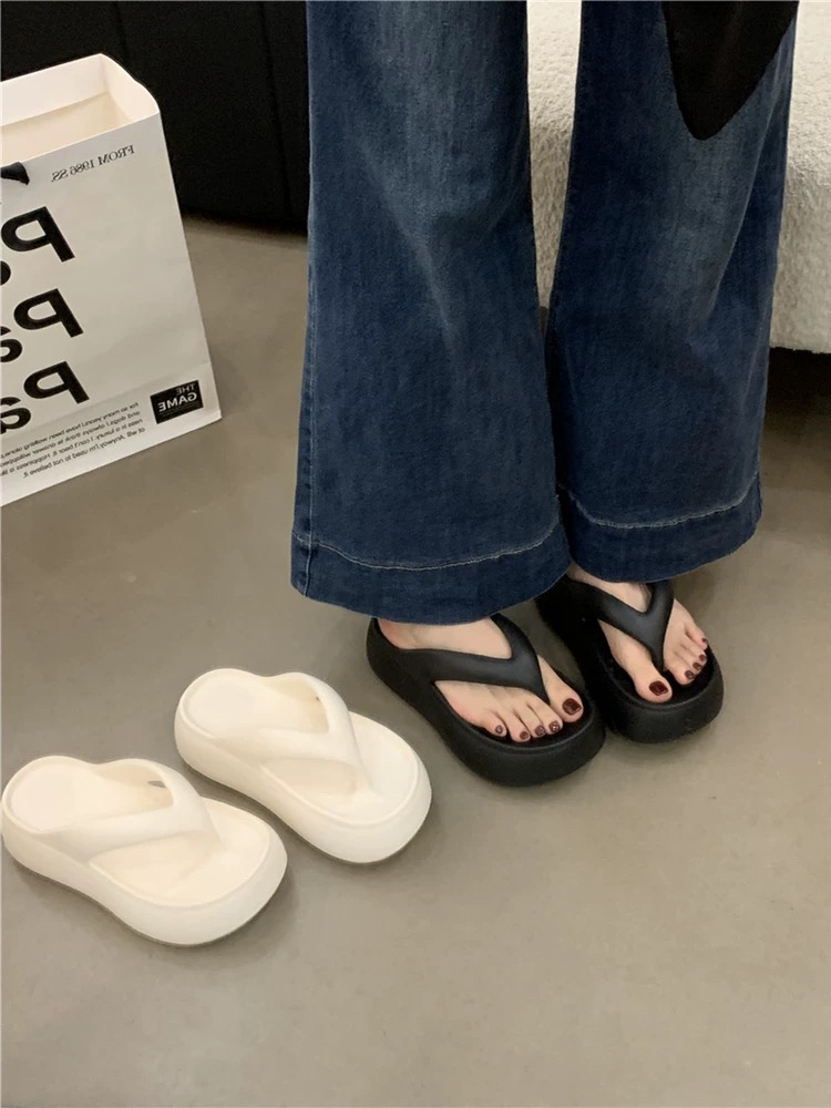 2024新款人字拖女夏踩屎感防滑海边沙滩鞋夹脚厚底拖鞋女外穿凉拖