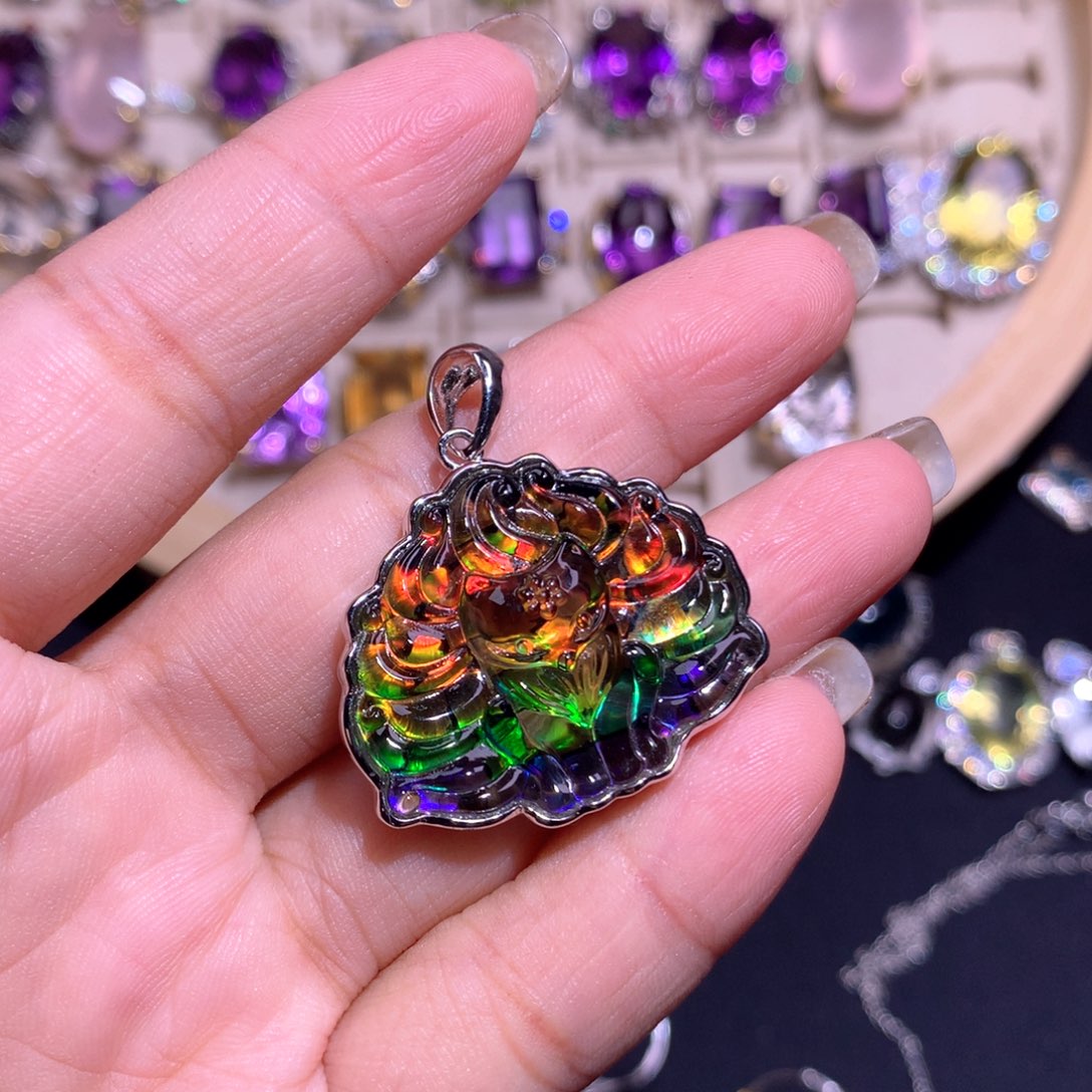【闪购商品】银S925镶嵌戒指水晶小*梨戒指 