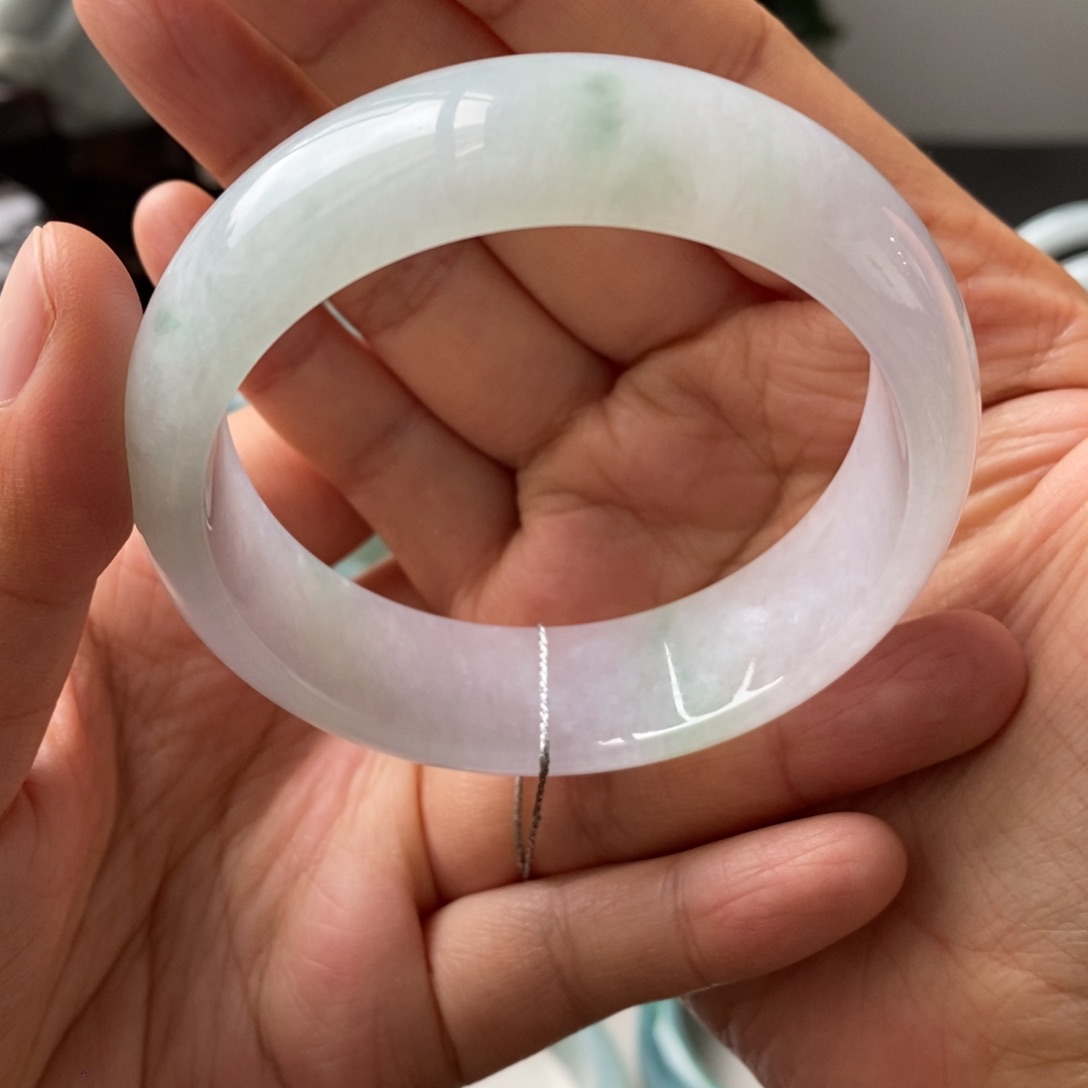 翡翠手镯未镶嵌天然