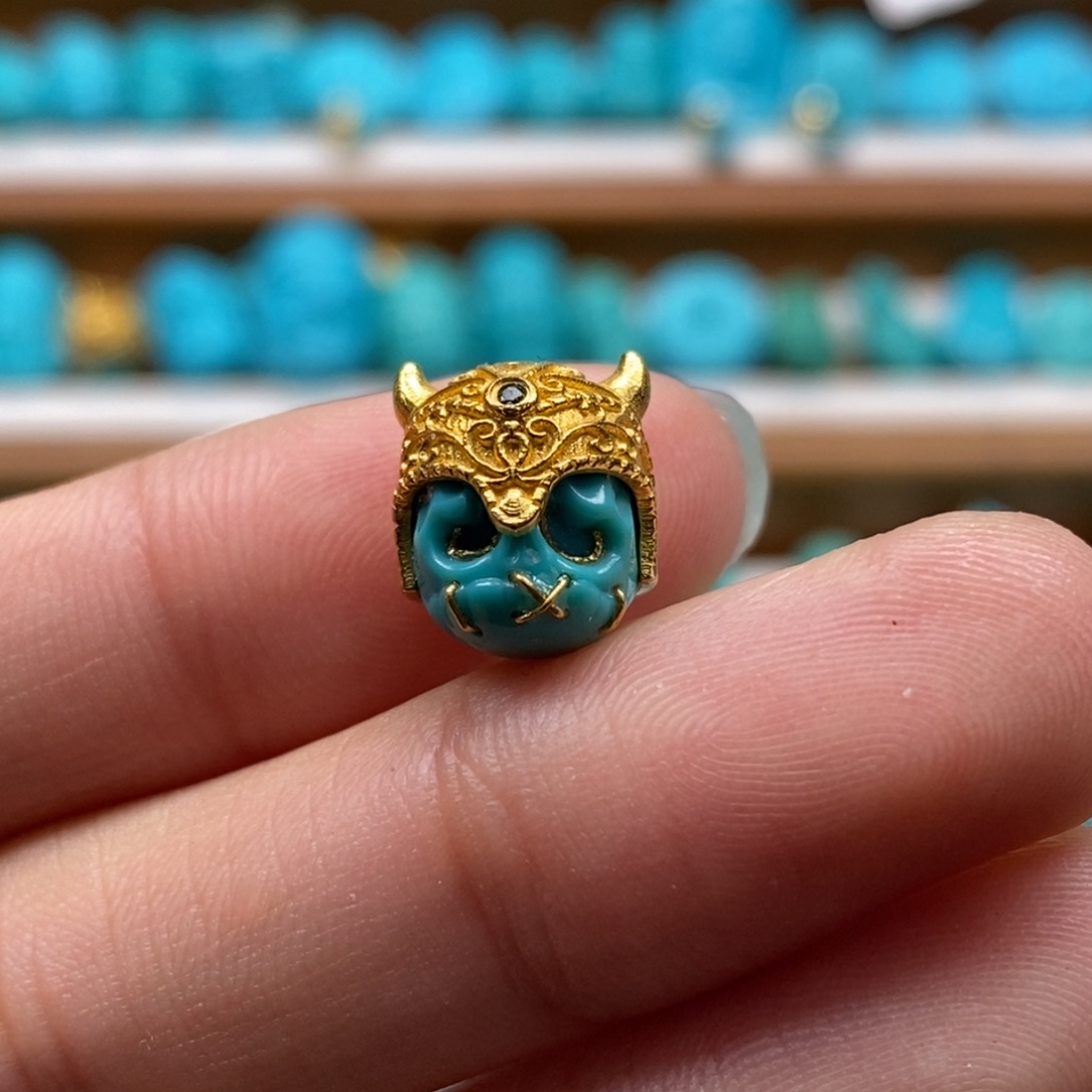 绿松石颈饰18K金镶嵌