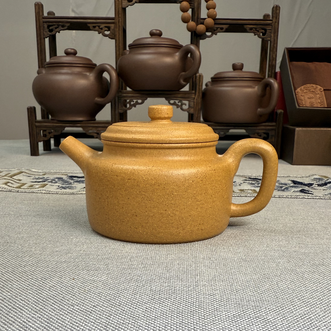 本山原矿黄金段泥德中200CC