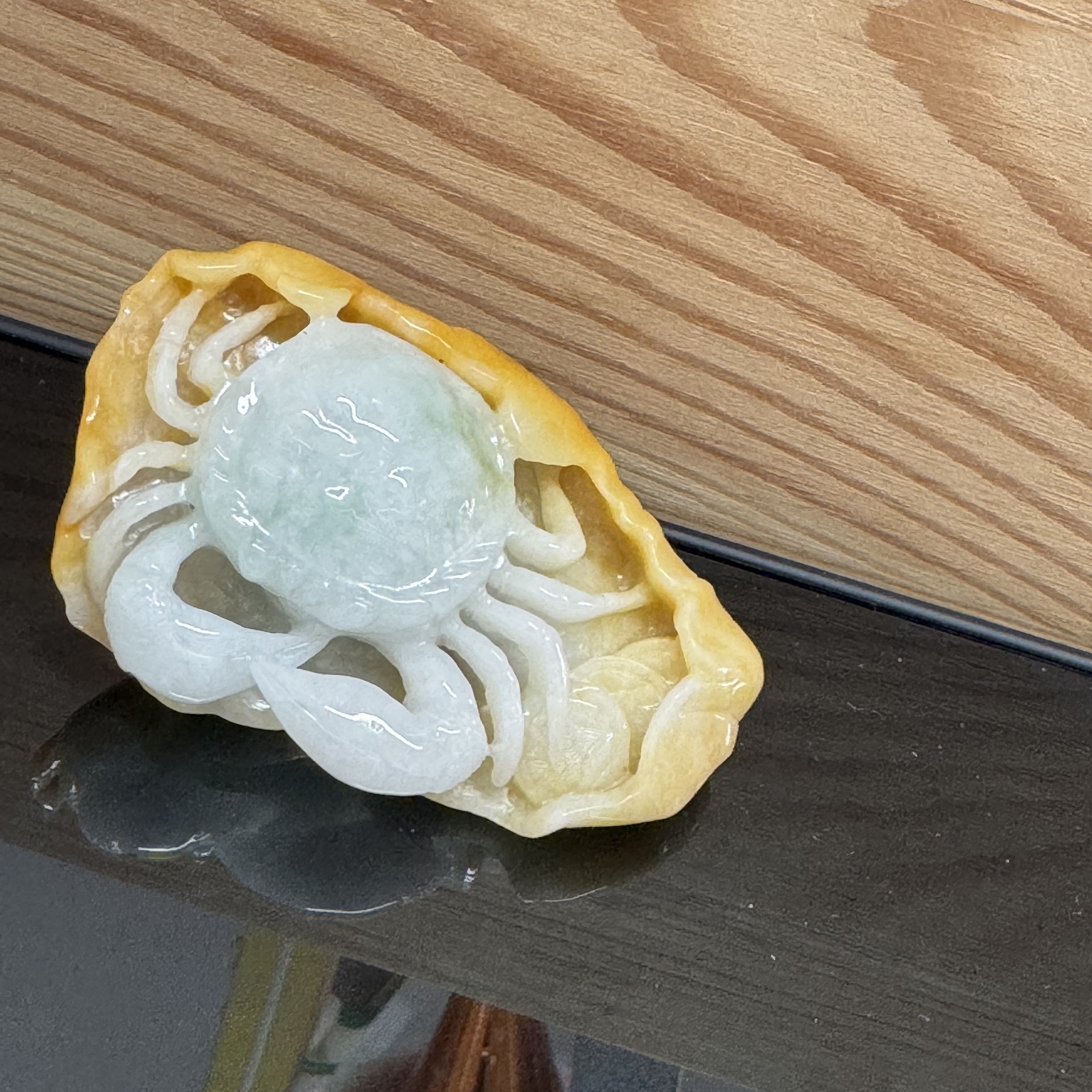 腾冲老料翡翠八方聚财特色吊坠