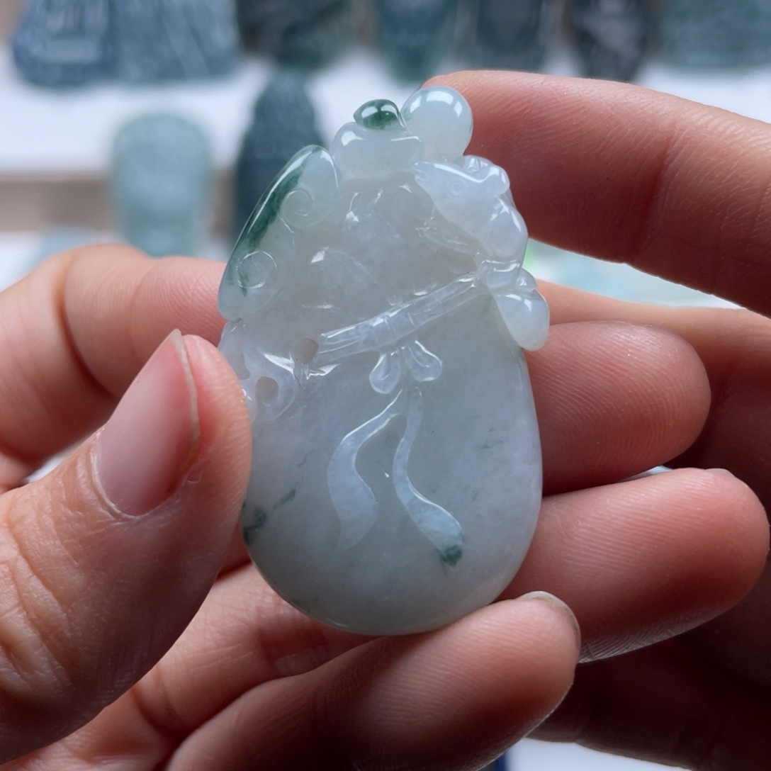 翡翠未镶嵌颈饰天然翡翠