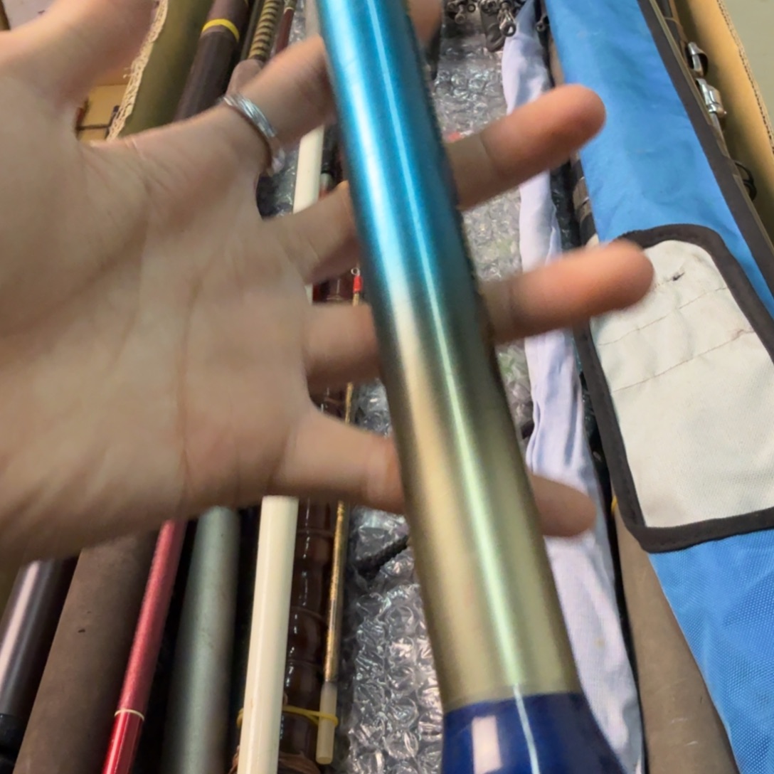 锋***时钓鱼竿孤品微瑕疵