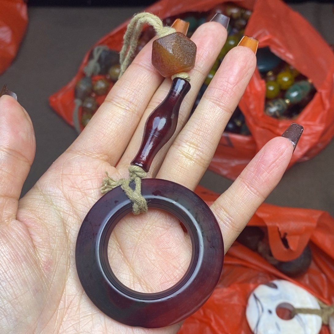 玛瑙/玉髓颈饰未镶嵌