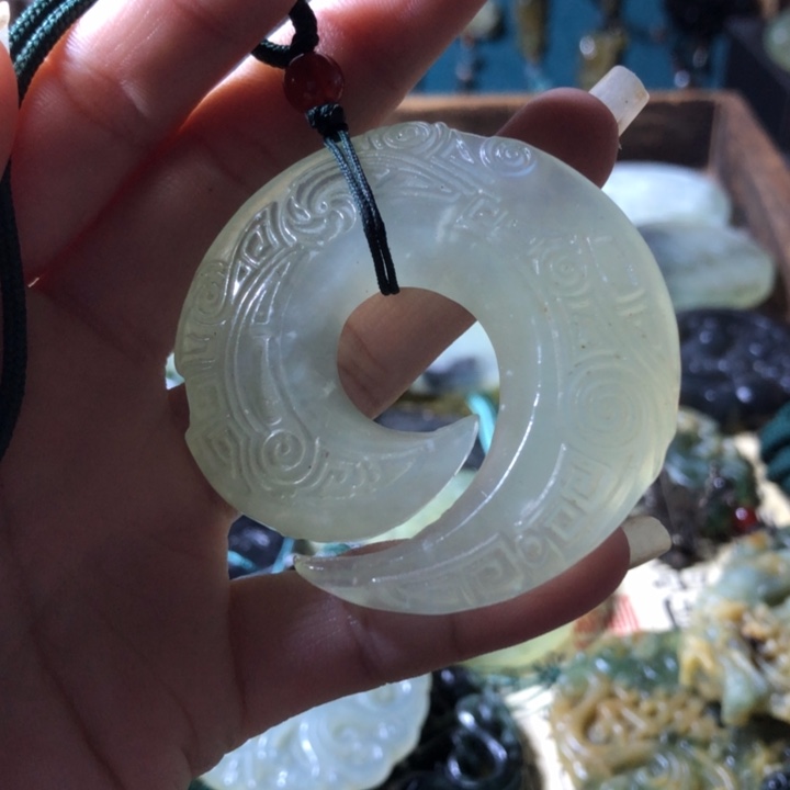 岫玉未镶嵌岫玉五帝钱手链