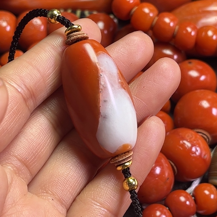 颈饰琉璃新****馆琉璃………….