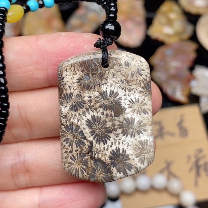 硅化珊瑚（珊瑚玉）手镯未镶嵌