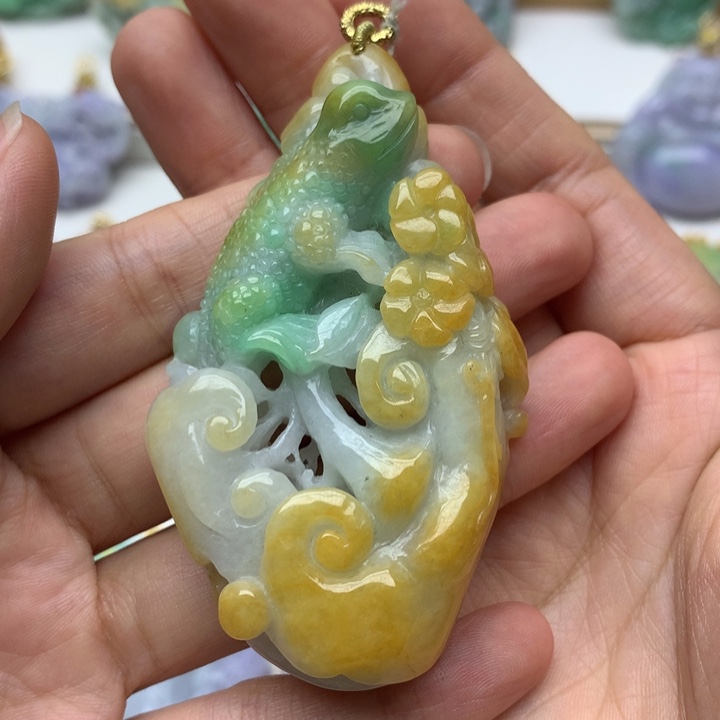 颈饰未镶嵌翡翠翡翠