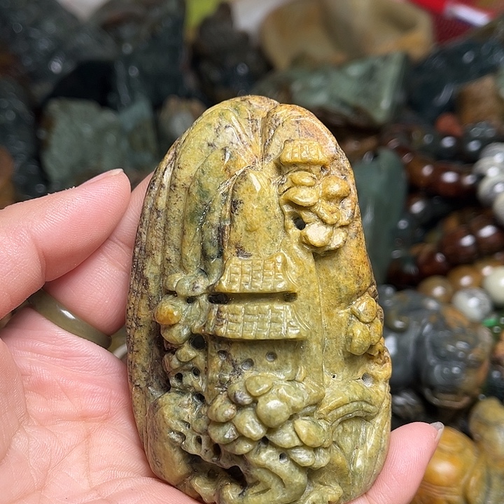 岫岩河磨玉（透闪石质玉）未镶嵌挂件