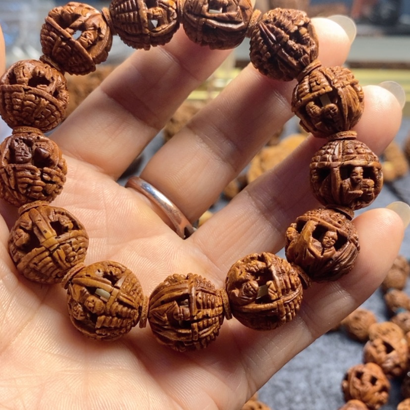 【闪购商品】核桃手串/手链上****桃核雕刻