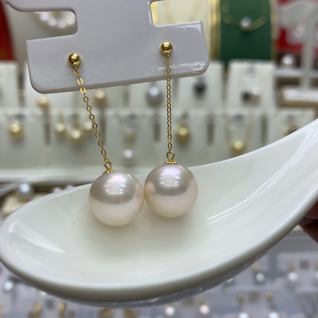 耳饰18K金镶嵌淡水珍珠