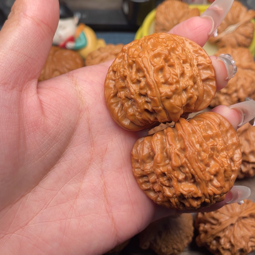 北***斗把件文玩核桃全品三角白46