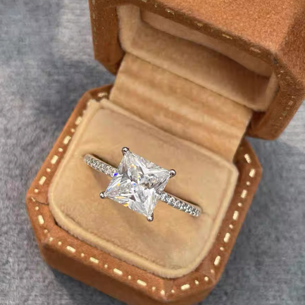 925银莫桑石戒指 925银【浮抓公主方】气质白色轻奢百搭精致闭口款