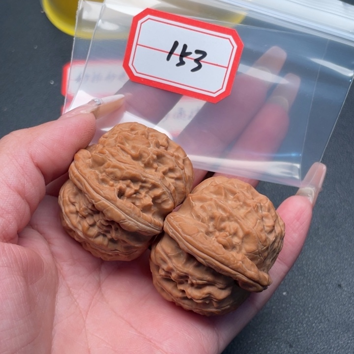 沃***克把件文玩核桃白狮子