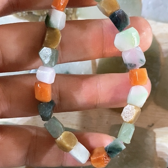 未镶嵌定制翡翠牌子