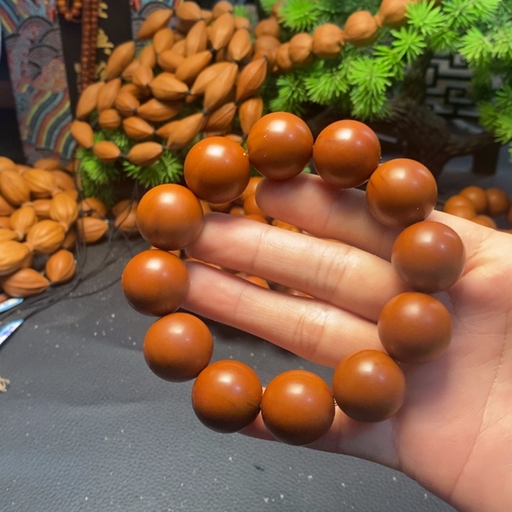 橄榄核吊坠1.9微瑕光珠