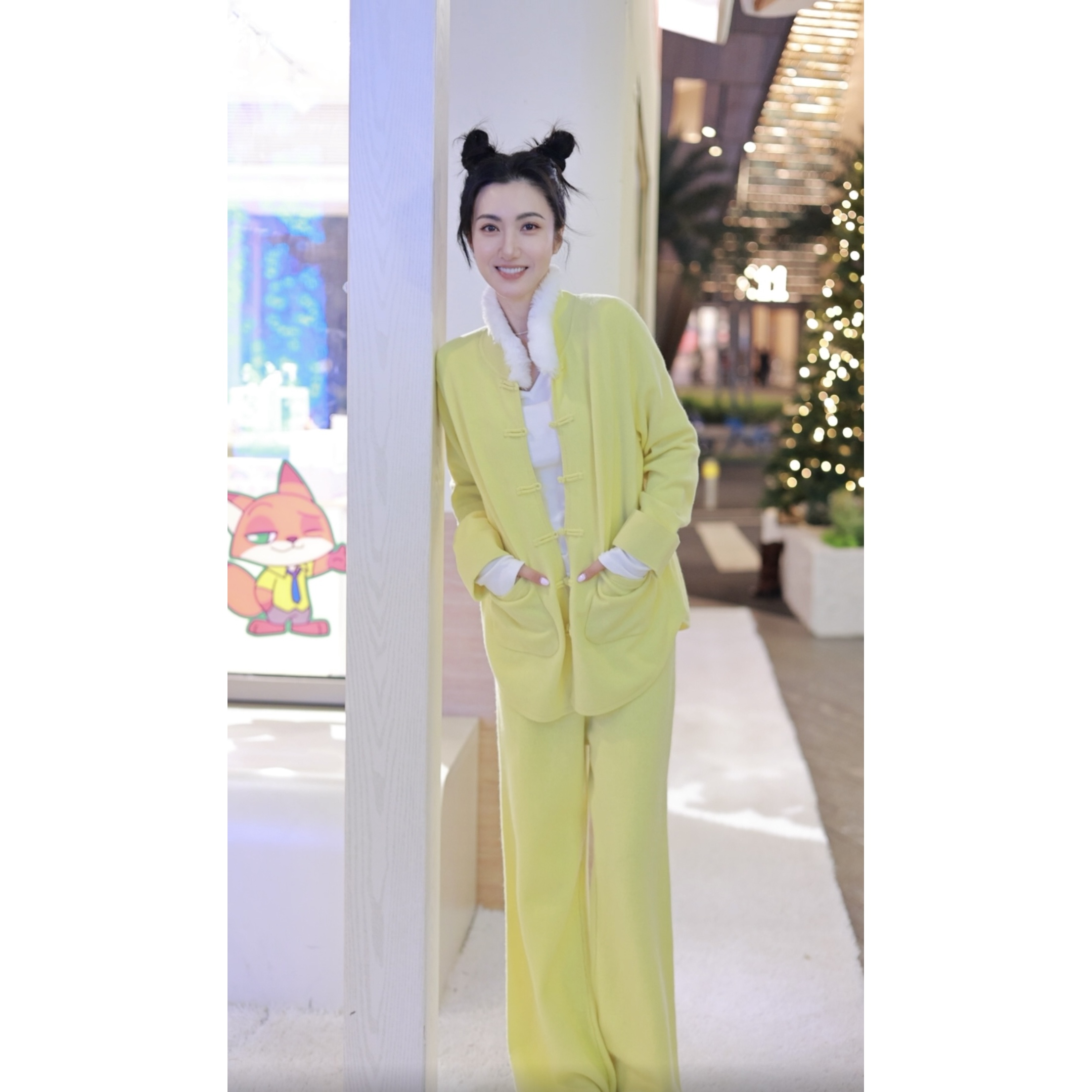 2512072【壁虎姐】GECKO秋冬新款 黄色新中式毛毛领外套长裤套装