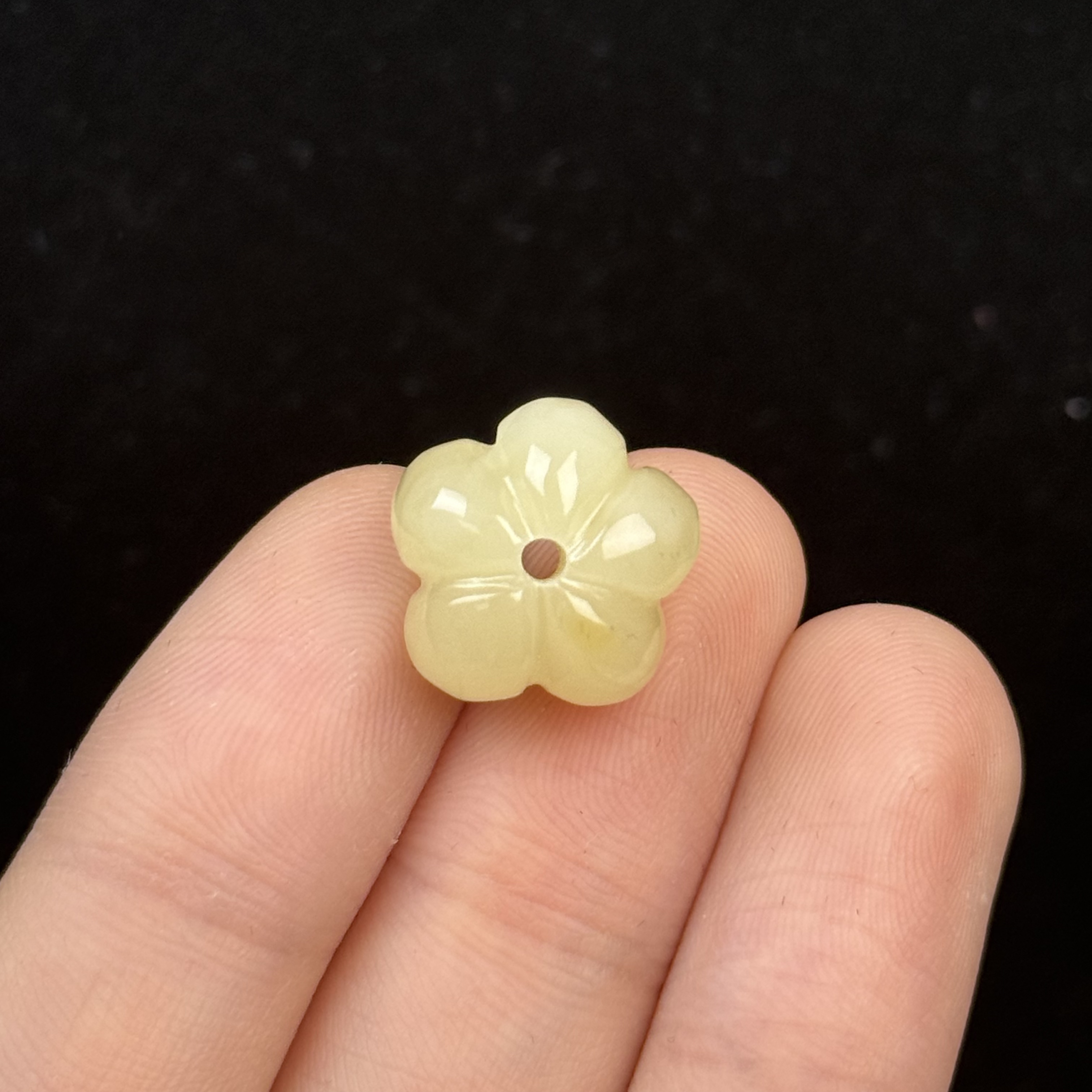 K9262天然原矿 蜜蜡小花 14.8*9.6mm支持复检假一罚十