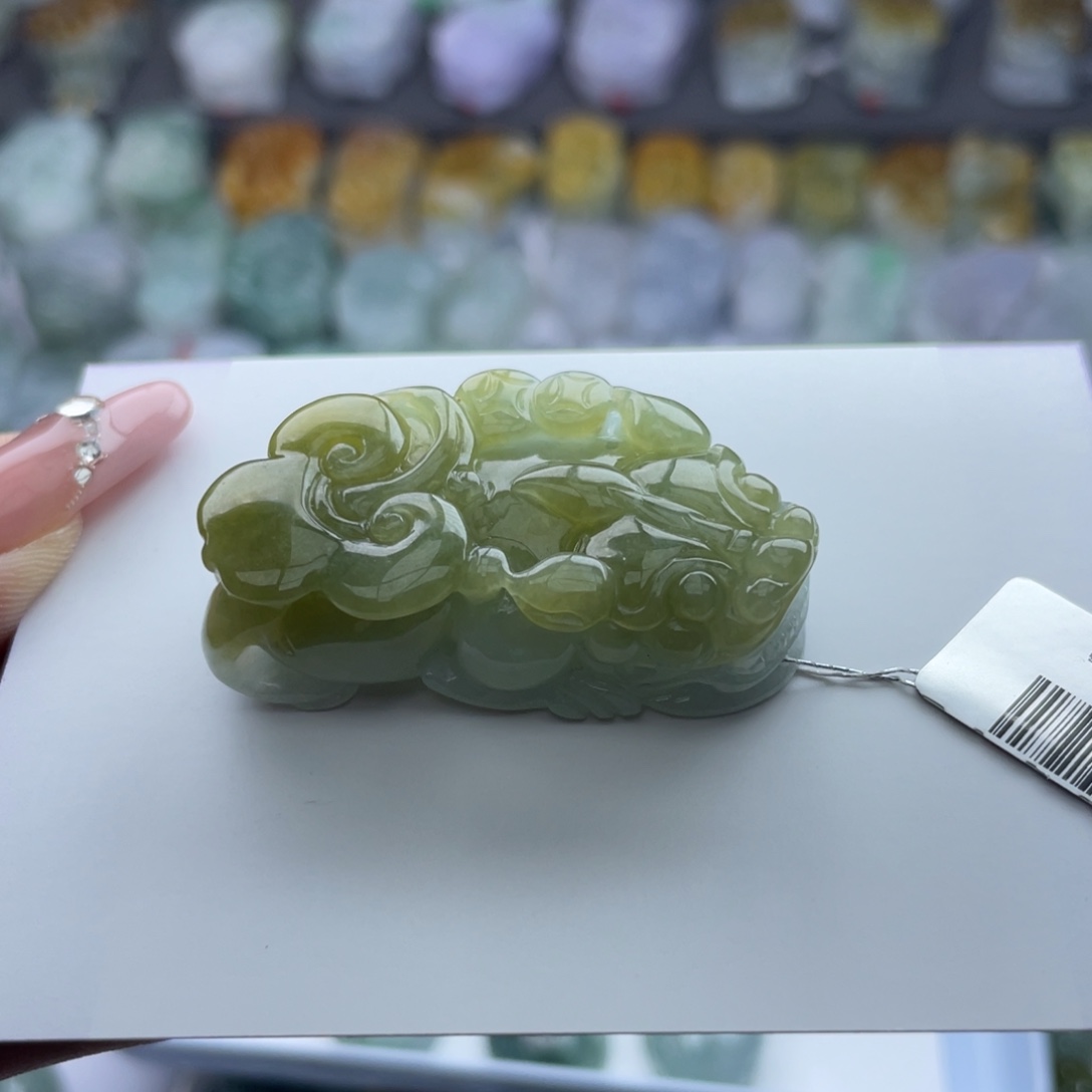 翡翠颈饰未镶嵌貔貅