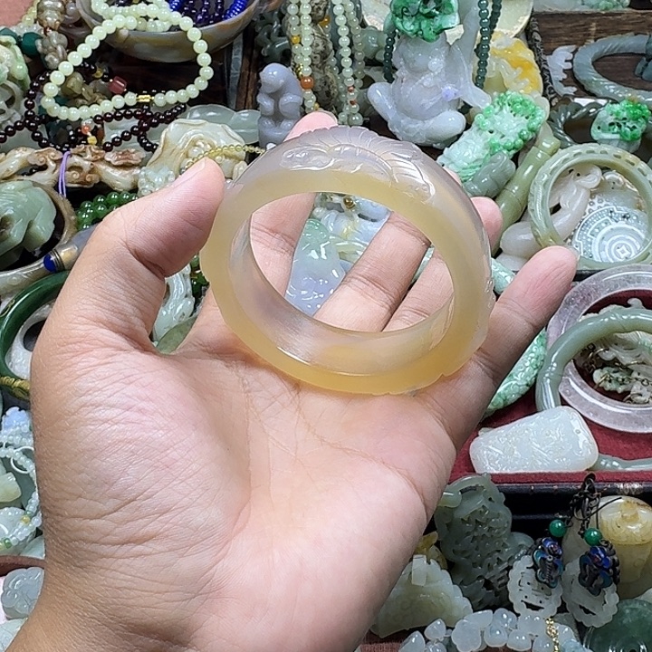 z***o玛瑙/玉髓未镶嵌手镯