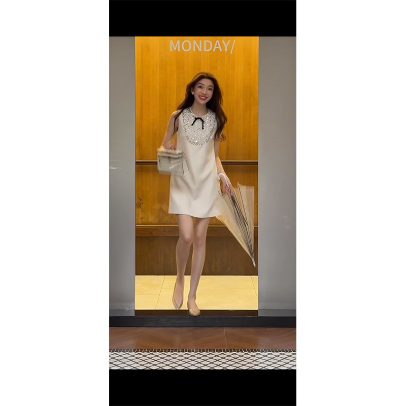 Astra闪闪|【Miu系千金】重磅手工镶钻连衣裙BXQ2049