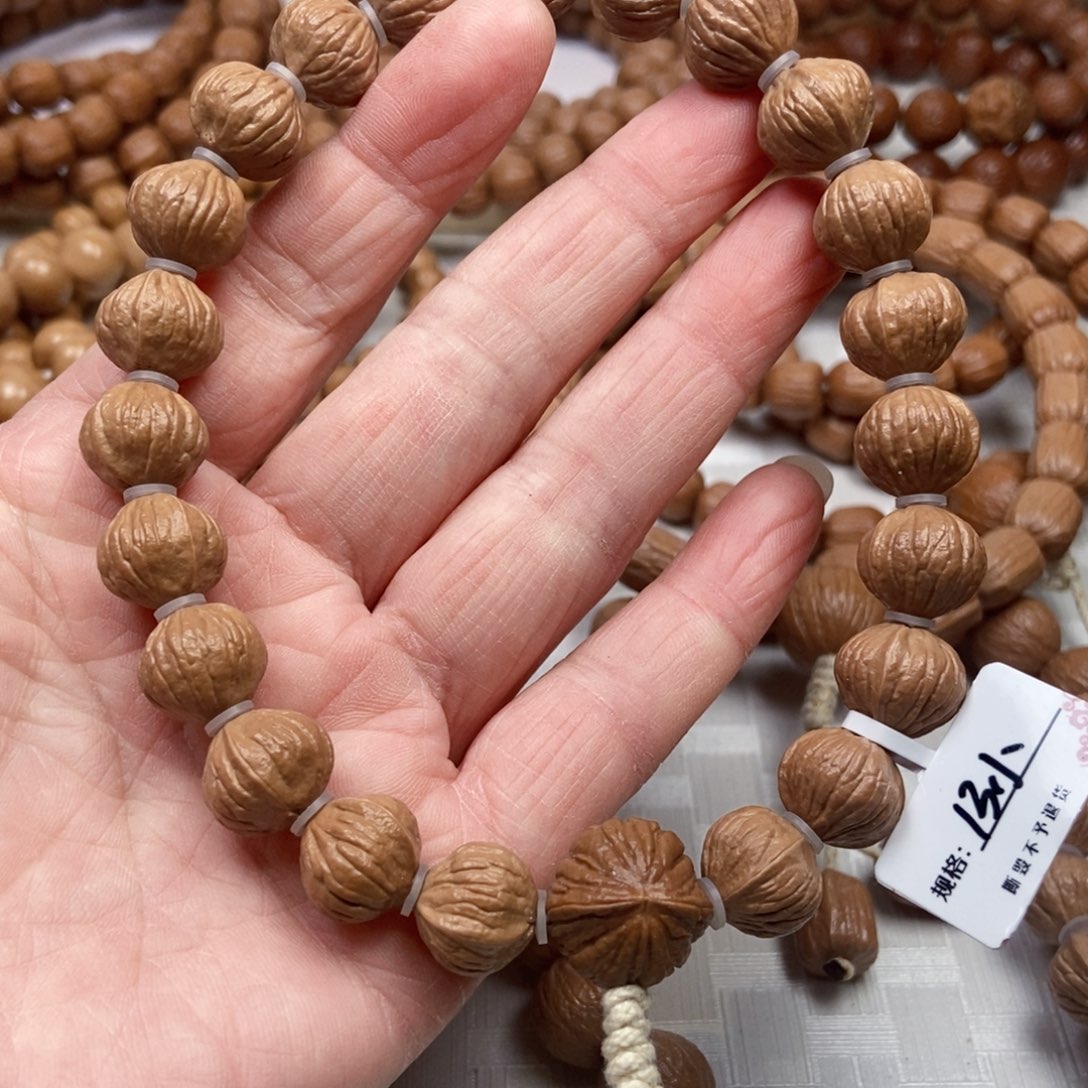 阳****吊坠猴头核桃灯笼13尺寸