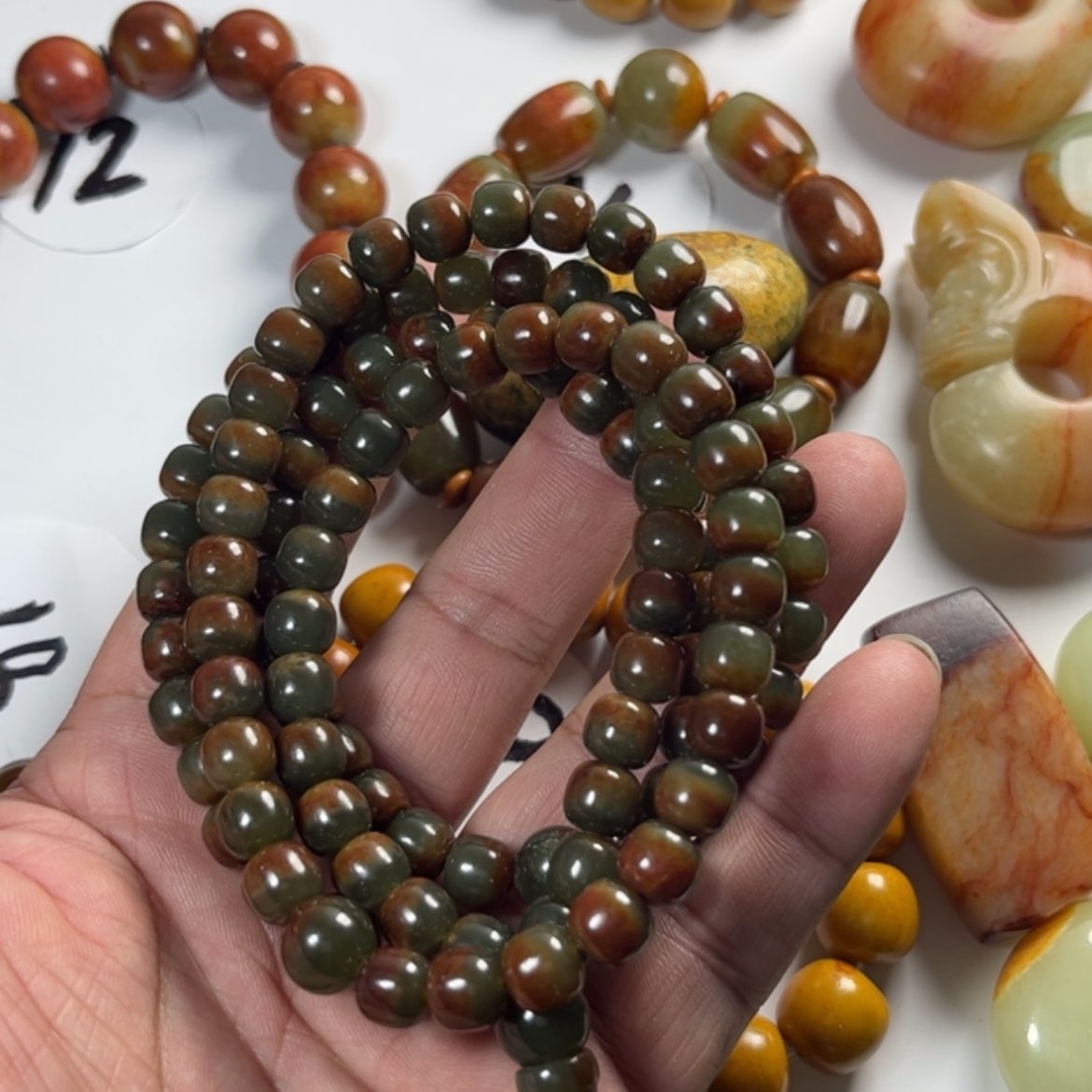 【闪购商品】未镶嵌手链透闪石质玉烟****灰