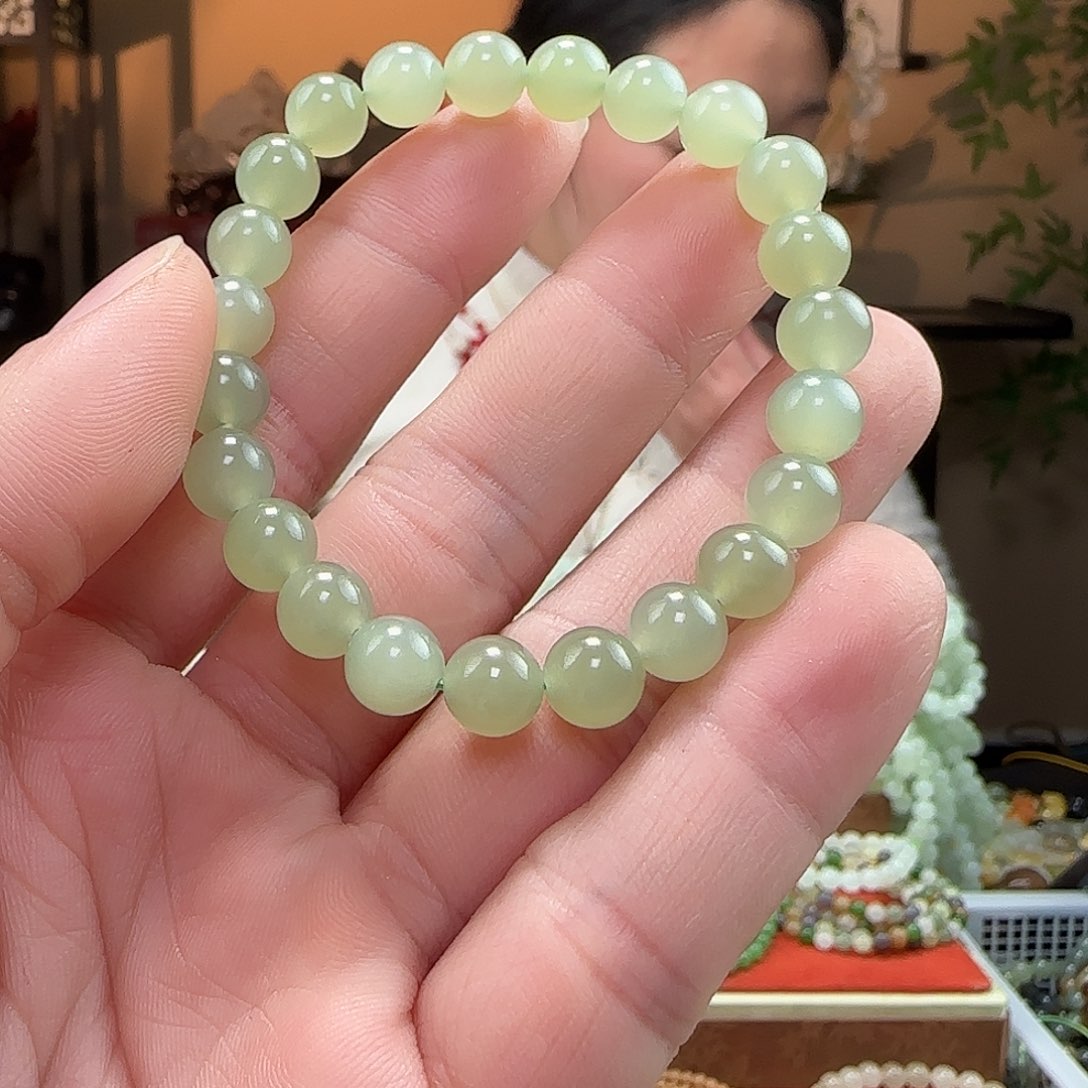 和田玉手链未镶嵌卡8mm