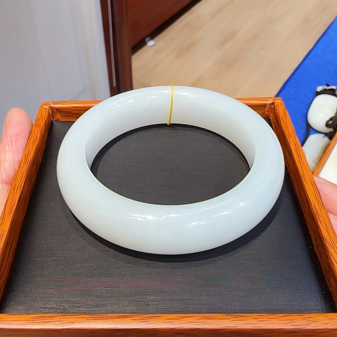 和田玉手镯未镶嵌悦*新疆轮胎羊脂白玉54