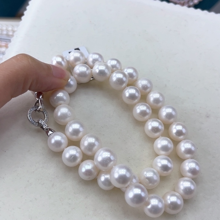 淡水珍珠颈饰银S925镶嵌10-11冷白炫彩高品