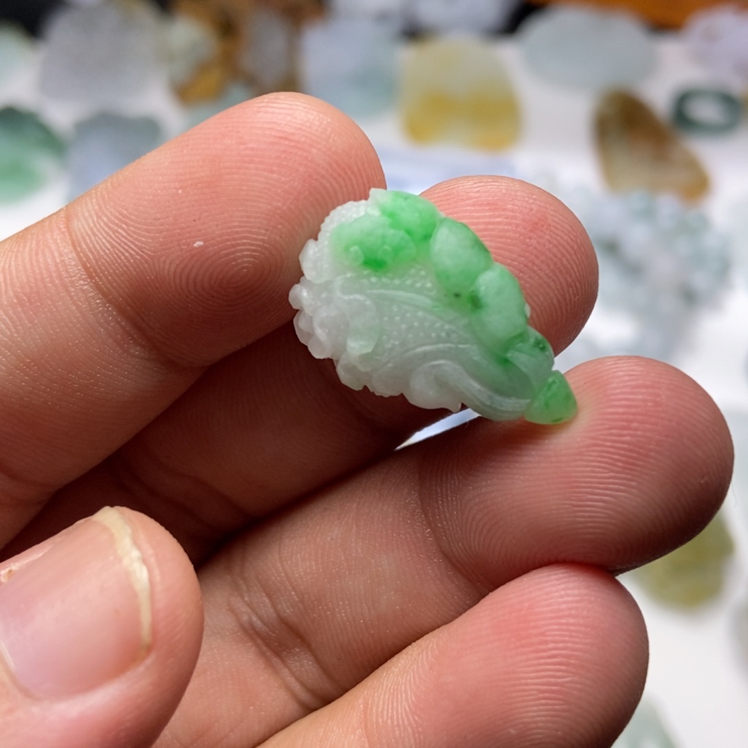 未镶嵌定制翡翠白菜