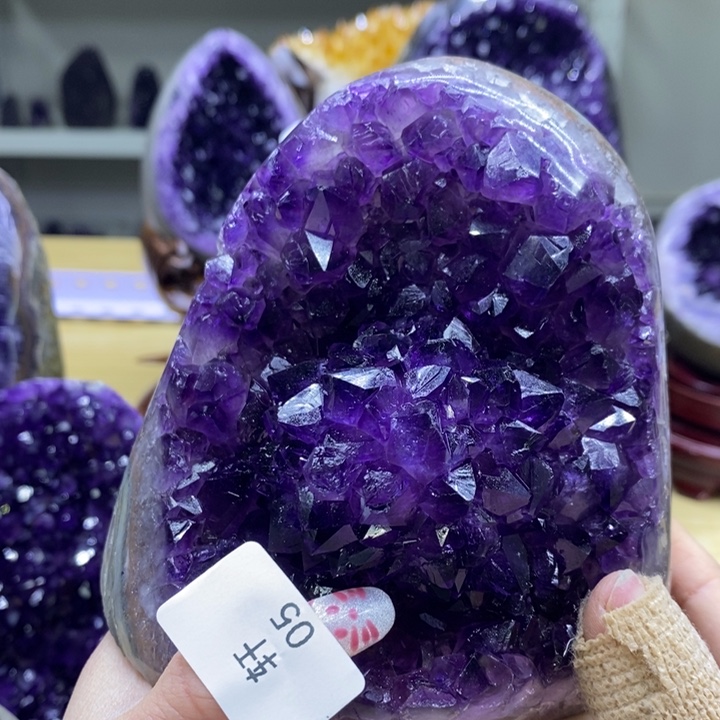紫晶大型摆件（非配饰）未镶嵌