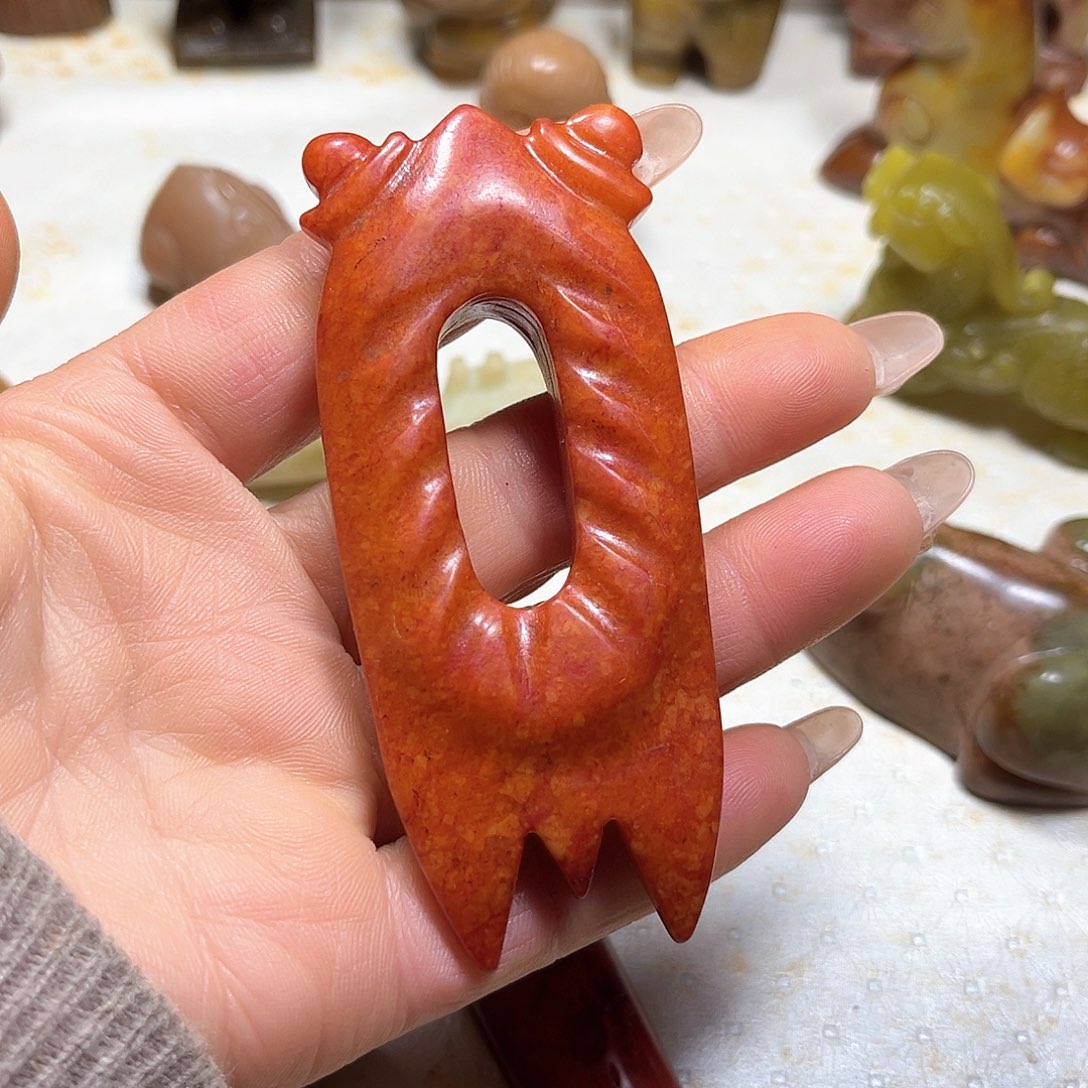 白玉菩提吊坠白玉菩提吊坠