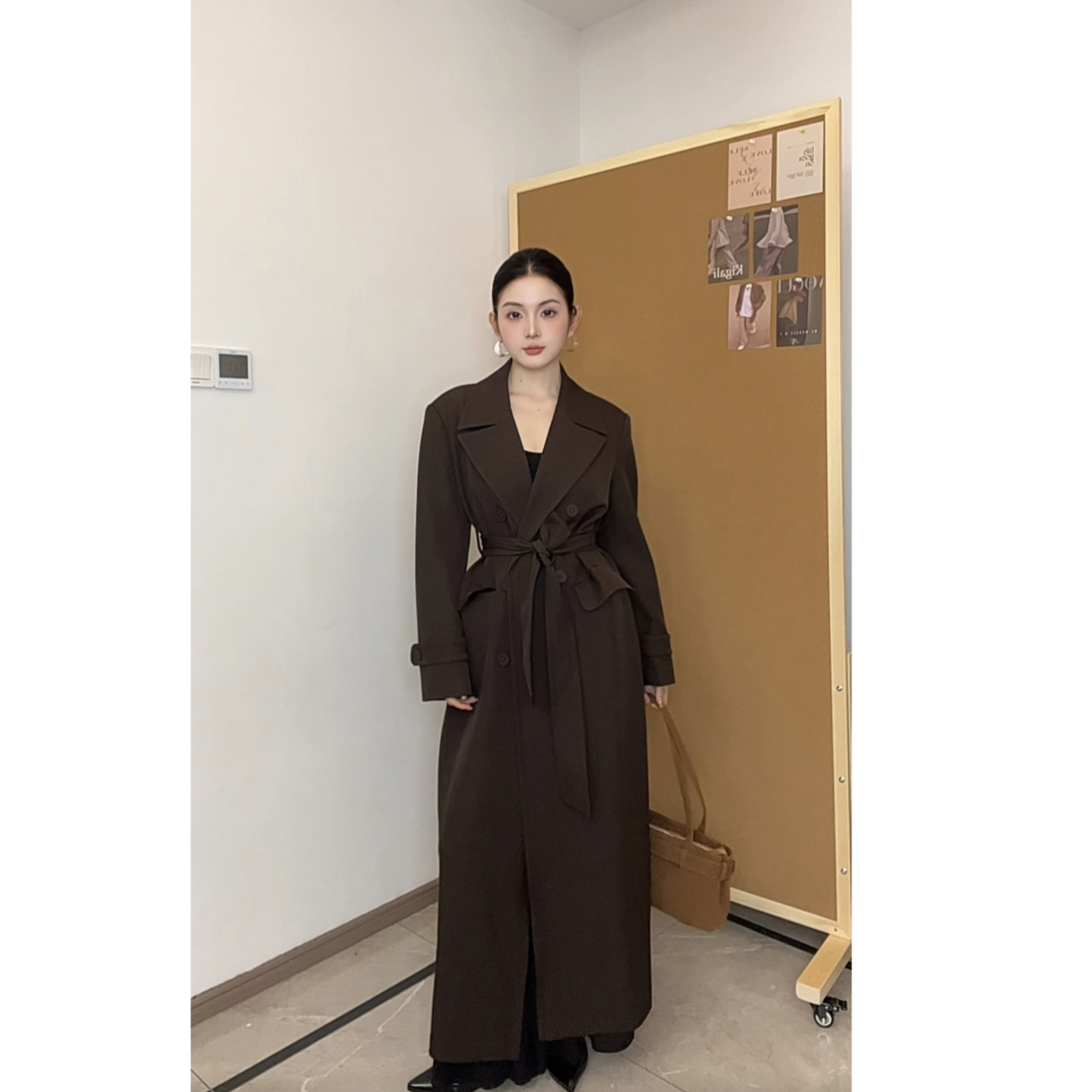 黑色超长款西装外套女风衣2025秋韩版系带收腰加长正肩双排扣大衣