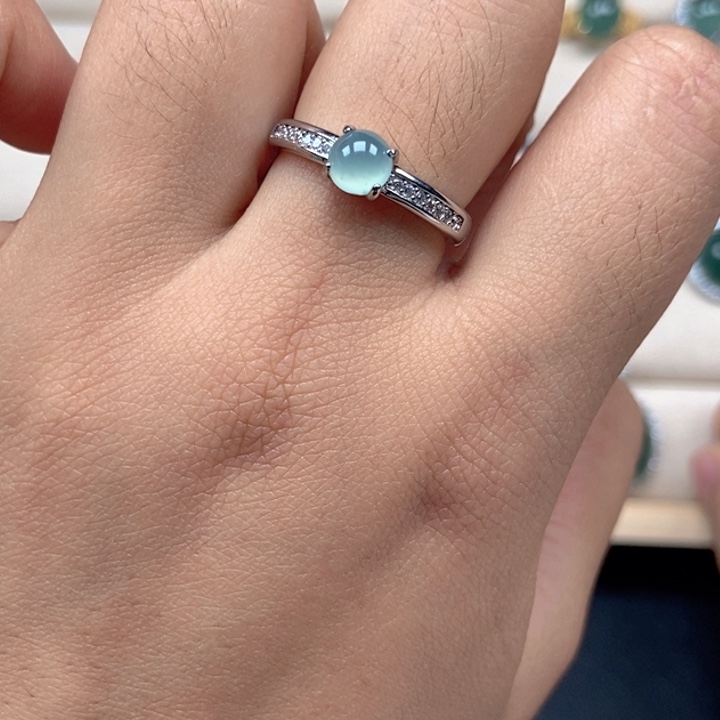 翡翠未镶嵌戒指戒指