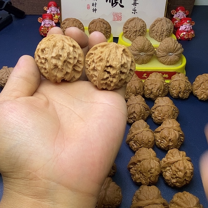 文玩核桃把件苹果