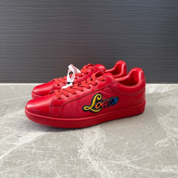 99新 LouisVuitton/路易威登 喜庆红刺绣休闲板鞋 41码
