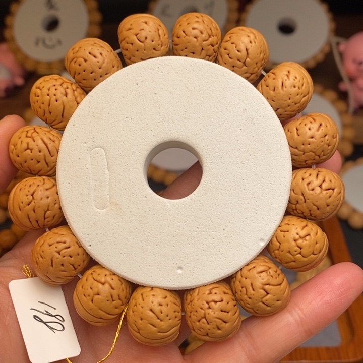 桃核手串辽西肌肉17.5……….