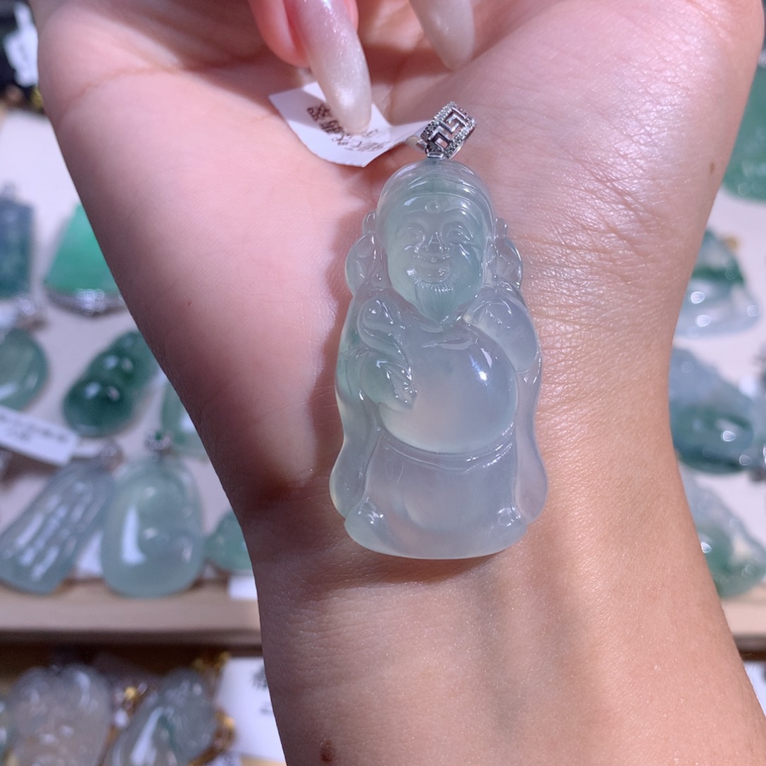 翡翠吊坠(不含链)18K金镶嵌
