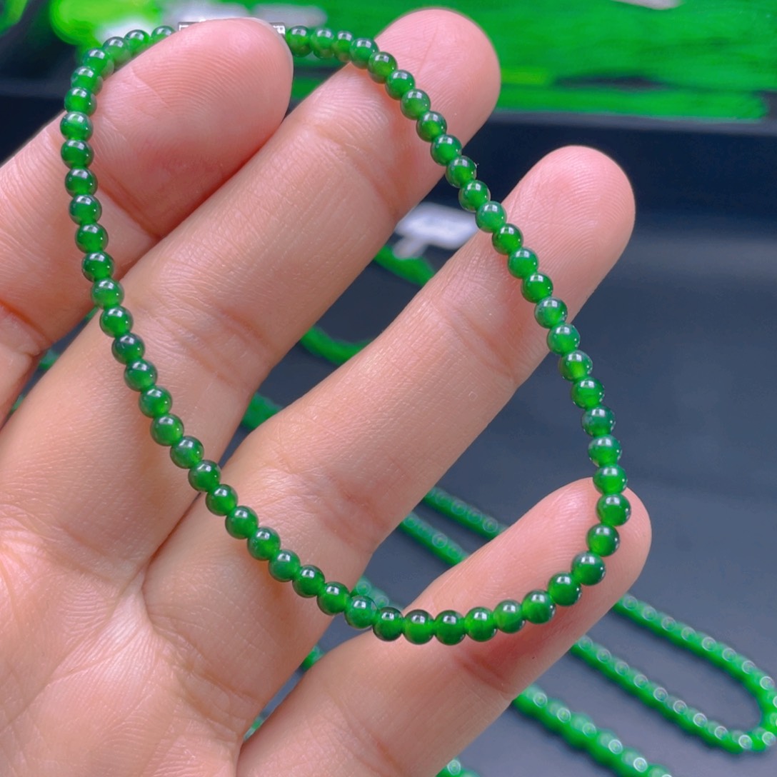 翡翠颈饰未镶嵌，1