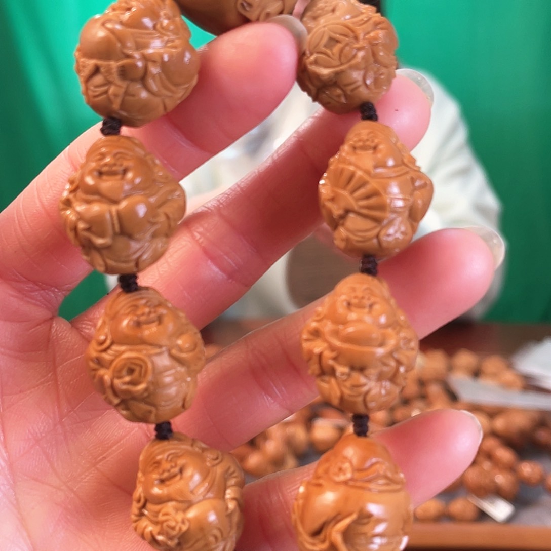橄榄核手串财神爷