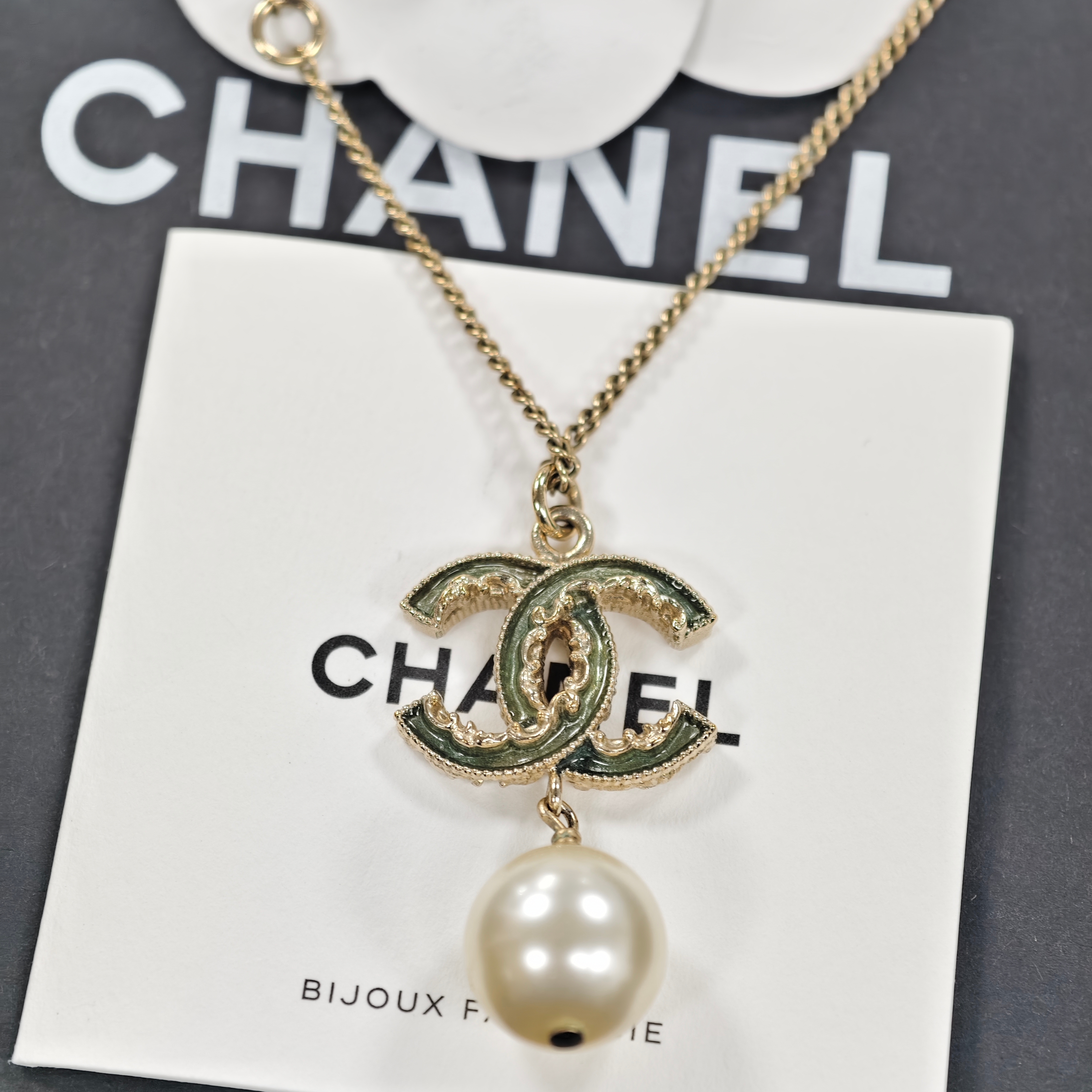 99新 Chanel/香奈儿 项链绿色珐琅浮雕精致时尚